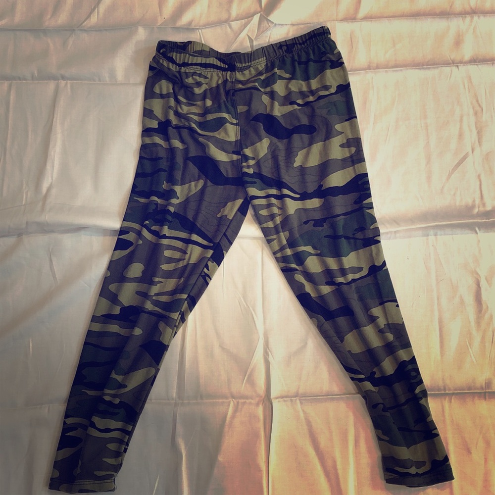 Camp Capri Leggings